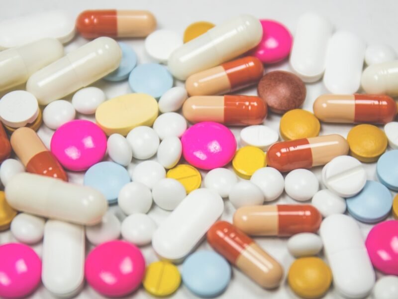 pills-mixed